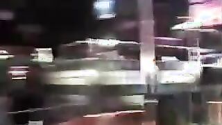 EVA HENGER scopata in locale notturno da capellone