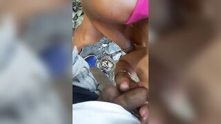 Moglie italiana lo succhia al parco