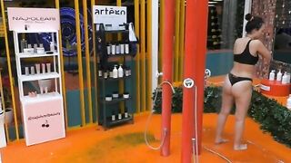 Adua Del Vesco, Giulia Salemi, Dayane Mello Doccia Hot al Grande Fratello Vip