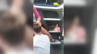 Zoccola spompina camionista in autogrill di Savona