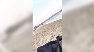 Beccano coppia scopare in spiaggia