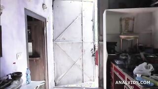 Mamma e figlia italiane girano un porno insieme