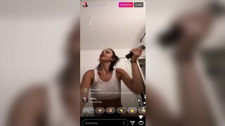 Asia flash tette diretta instagram