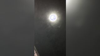 Fidanzati beccati a scopare in discoteca