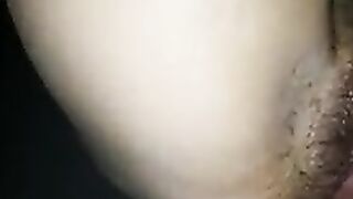 Moglie italiana scopata in fica e nel culo in un parcheggio