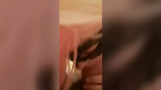 Moglie italiana bionda succhia il cazzo