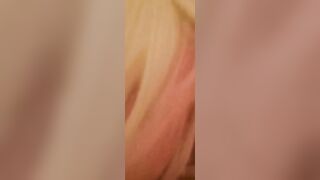 Moglie italiana bionda succhia il cazzo