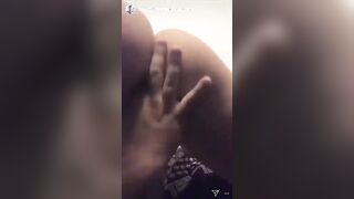 Sono single e faccio video porno perchè mi rompo il cazzo