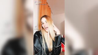 Studiare non serve a niente dovete aprire le gambe