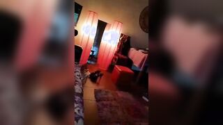 Amore se vuoi venire a scoparmi sono qui