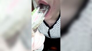 Con questa bocca ti faccio sborrare