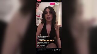 A 300 ragazzi mi spoglio nuda