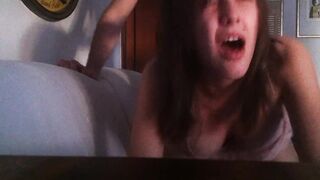 Mi sono fatta scopare a pecora da amico con grosso cazzo