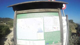 Giovane coppia di Cagliari esibizionista scopa in pubblico al mare