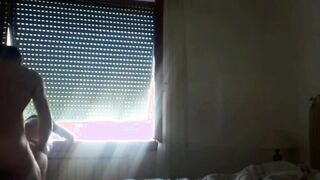 Fai vedere a tutti quanto sei puttana mentre ti inculo