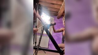 Noemi Blonde spompina cazzo nero