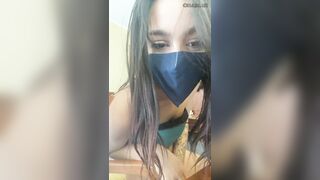 Studentessa 18 enne lo prende in bocca al fidanzato