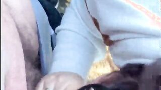 Pompino moglie italiana all'aperto