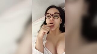 La volete la lingua? E dove la volete sul cazzo?