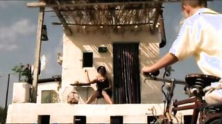 Maria Grazia Cucinotta - Scene hot dal film Uranya