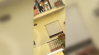 Spia la vicina di casa bonazza