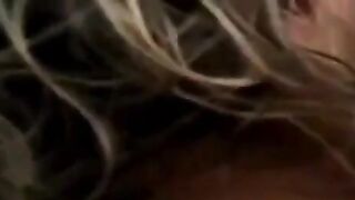 Troia mettiti a pecorina che ti scopo per bene (Dialoghi italiani)