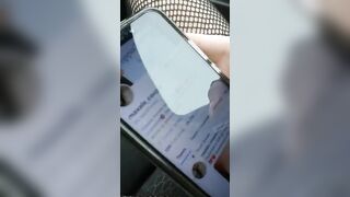 Mio marito guida e io twitto