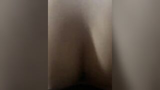 Moglie culona cavalca il cazzo POV