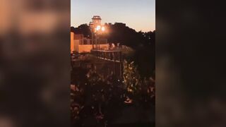 TAORMINA DUE GIOVANI FANNO SESSO IN PIAZZA IX APRILE