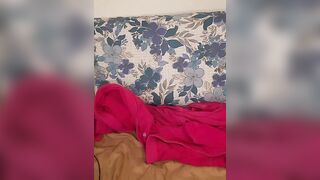 Sigaretta con fica al vento palpandosi le tette C4