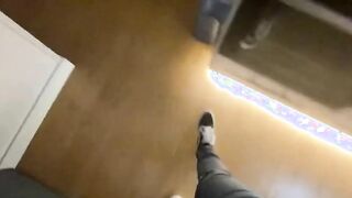 MI FAI ASPETTARE AL PRIMO APPUNTAMENTO? Tettona italiana fica