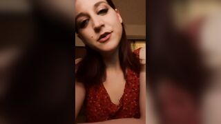 La verginità l'avrà solo mio marito...Ti è venuto duro il cazzo?