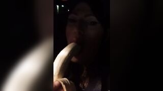 Mi piace mangiare la banana di inverno e il calippo d'estate