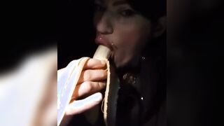 Mi piace mangiare la banana di inverno e il calippo d'estate