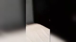 TI PIACE?SI AMORE - Ragazze italiane si masturbano insieme sul letto