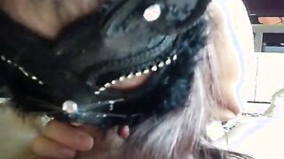 Gli faccio un bel pompino e lo faccio venire in bocca