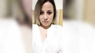 NON ME LA SONO DEPILATA LA FICA - Napoletana tettona su C4