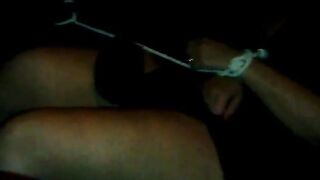 Moglie sottomessa legata in macchina portata a chiavare