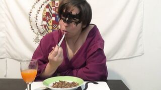 La colazione della troia con Sborra e Muesli