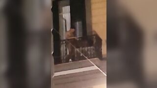 A NAPOLI COPPIA BECCATA SCOPARE SUL BALCONE