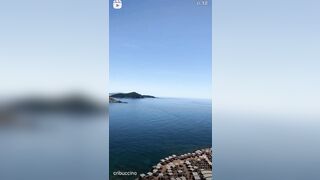 Cristina Buccino bikini bollente