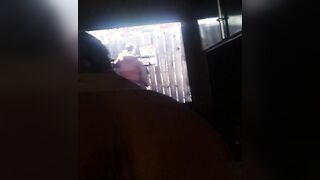 Mi sculetta in faccia