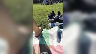 Nessuno si accorge che sono senza mutandine