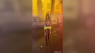 Priscilla Salerno nuda in piazza per la Salernitana rimasta in serie A