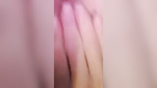 Ditalino di nascosto ma sono eccitata