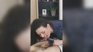 Giovane ragazza italiana fica Pompino al fidanzato