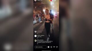 Ragazza albanese festeggia in strada in topless la vittoria della Roma