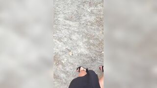 Anna in minigonna Per Milano in cerca di cazzi