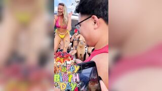 Jessica T. in bikini