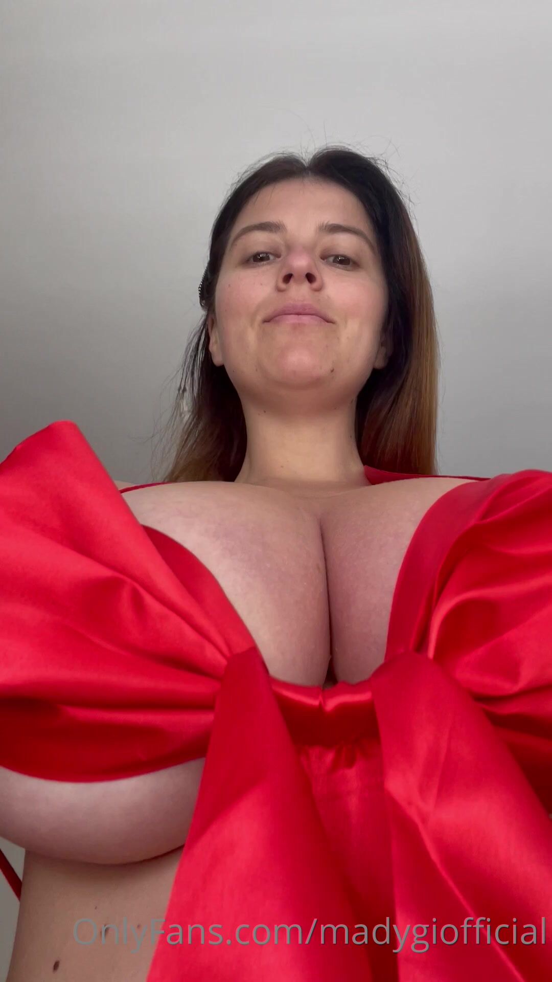Un bel pacco regalo da scartare - Mady